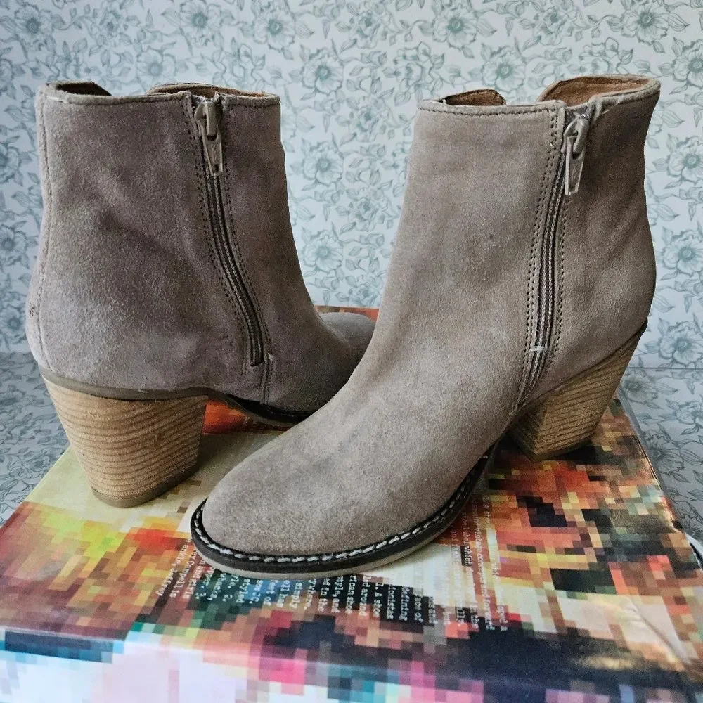 NIB Jeffrey Campbell Roshana Block Heel Bootie | 6